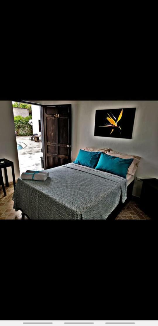 Capilla Del Sol Hotel Garzon  Bagian luar foto